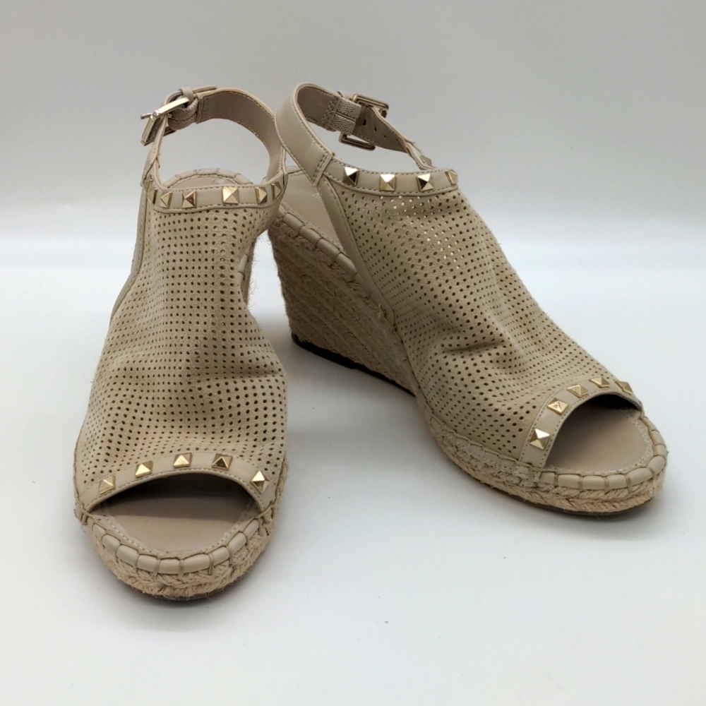 Marc Fisher Tan Studded Senton Mesh Suede Sling Back Espadrille Wedges Sz 9